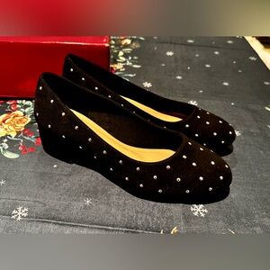 Black Studded Kitten Heels - 8 WIDE